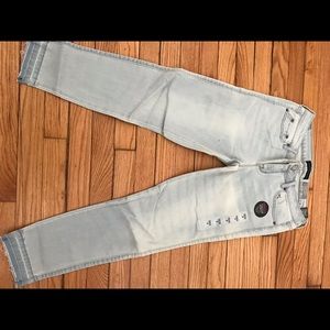 Aeropostale’s Cropped jegging